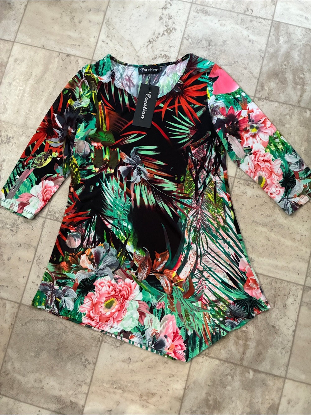 Creation Tropical V-Neck Tunic Top - Black & Green Floral